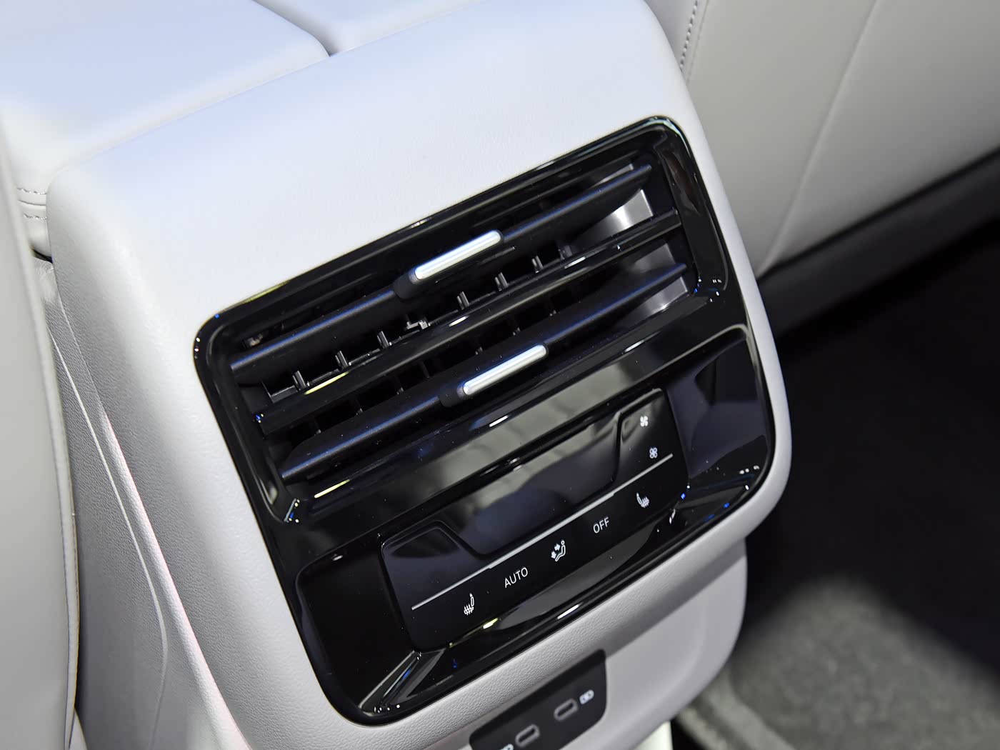 Khám Phá Teramont Pro 2026 Có Gì Đặc Biệt Tại Sự Kiện Trưng Bày của Volkswagen Phú Mỹ?