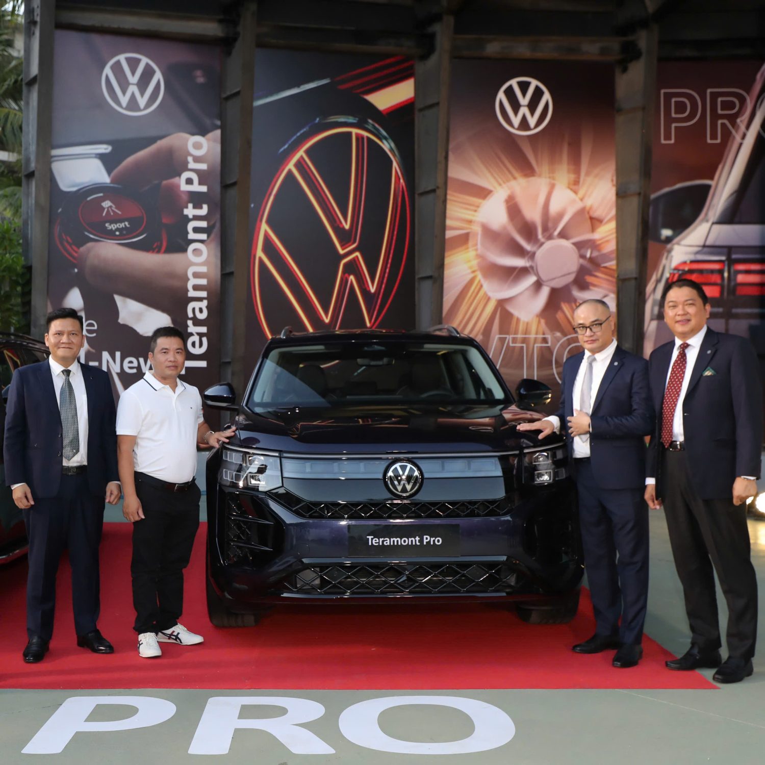 Volkswagen Teramont Pro - NEW
